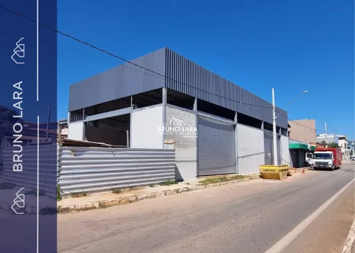 Galpão disponível para locação no Bairro Padre Eustáquio Igarapé/MG.