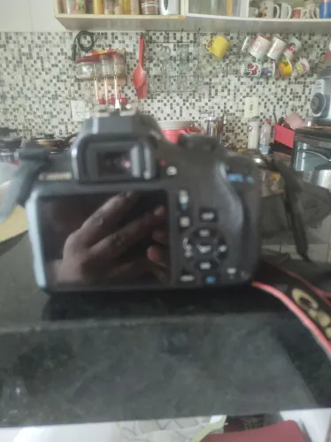 Máquina fotográfica Canon Eo5