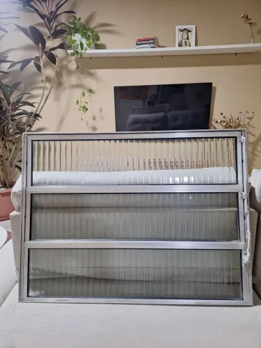 Basculhante super conservada 60x60