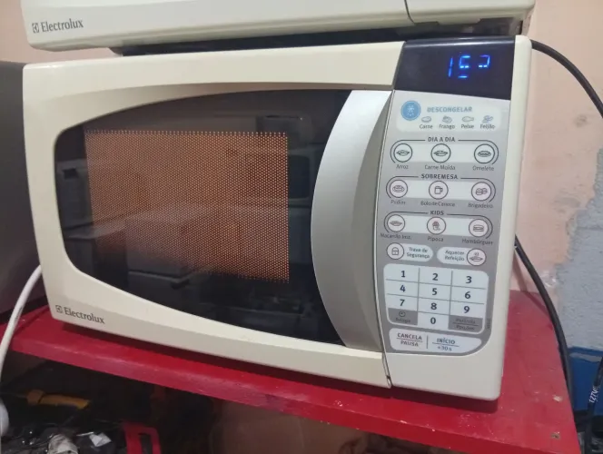 Microondas 20 Litros Electrolux