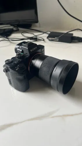 Sony alpha 7II + lente Sigma 30mm