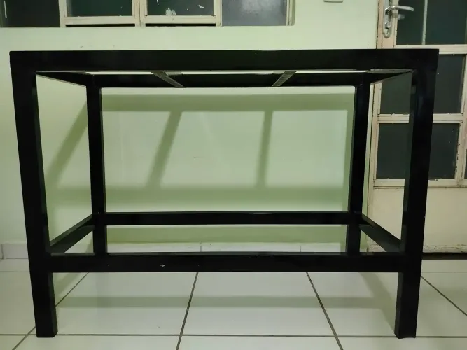 Base para aquário de metalon, medidas 1,00cm Comprimento 50cm Largura 80cm Altura 
