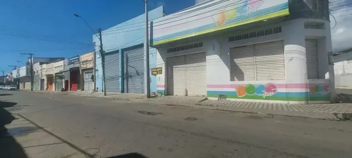 Imóvel para aluguel com 208 metros quadrados em Levada - Maceió - AL