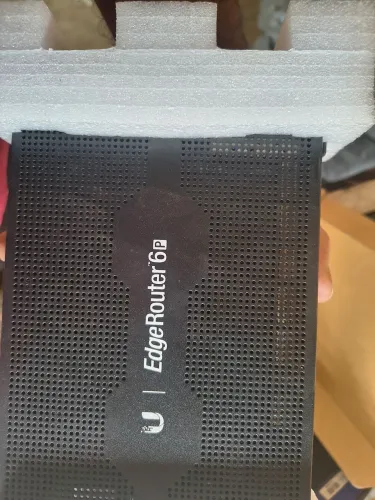 Ubiquiti EdgeRouter 6P (modelo ER-6P)