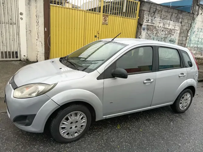 Ford Fiesta S 1.0 8V Flex 5P 2014
