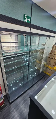 Vitrines emocionais Vidro 