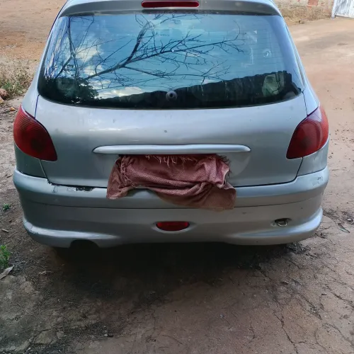 Vendo inteiro ou em peças. Peugeot 206, 1.4 Flex completo.