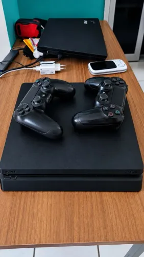 PS4 em ótimo estado deixo até por 1500