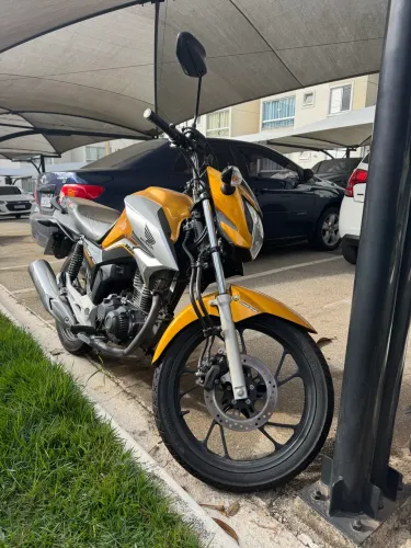 Honda CG 160 Titan 2022 - Baixa quilometragem
