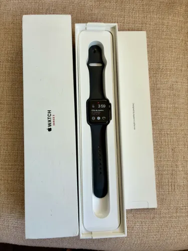 Apple Watch Series 3 42mm GPS + Celular