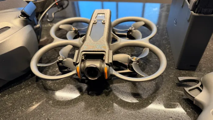 Drone DJI Avata 2 Fly More Combo