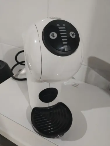 Vendo cafeteira Arno dolce Gusto para bebidas geladas e quentes