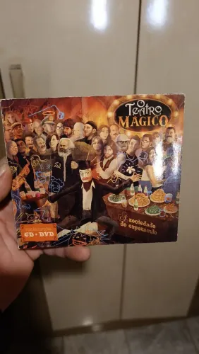 Cd e DVD O Teatro Mágico raridade " A Sociedade do Espetáculo "