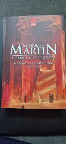 Livro a dança dos dragões _ editora leya