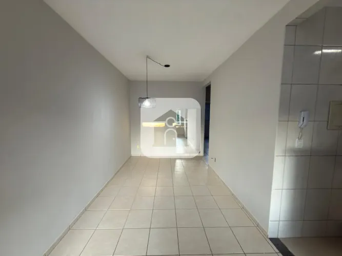 Casa de condomínio para locação no bairro Granada
