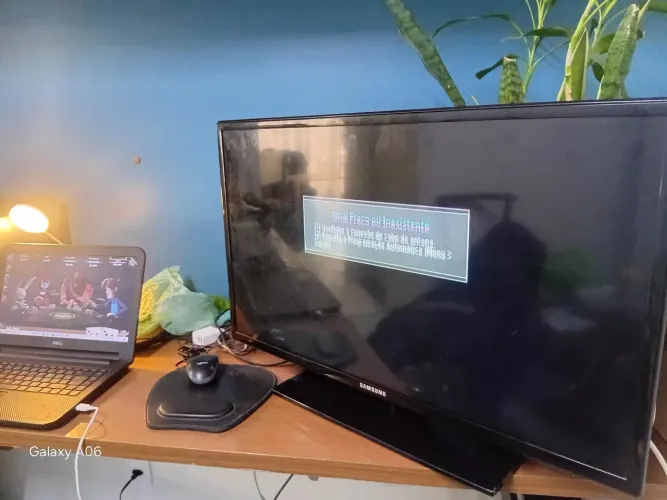 Samsung 32", LED, não é Smart TV, resolução HD Ready