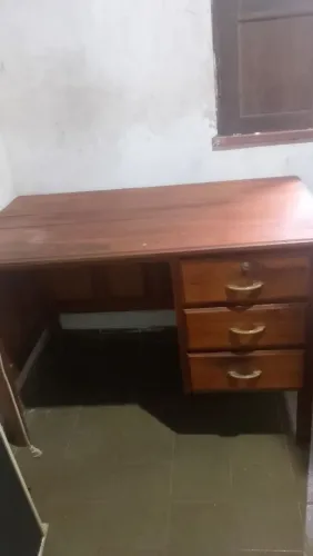 Vendo mesa de madeira 