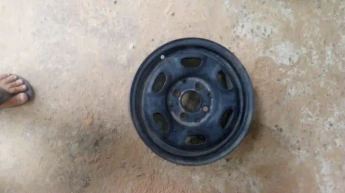 Roda 13 original vw Santana antigo