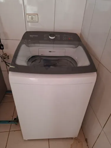 Vendo máquina de lavar Brastemp 12 kg,voltagem 120wts