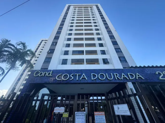 Costa Dourada 3/4 + Dependência - 2 vagas de garagem [14072]