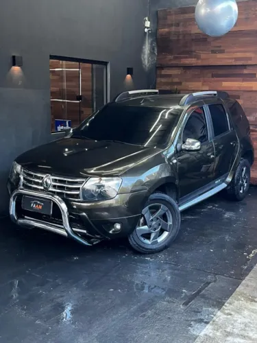 Renault Duster Dynamique 2.0 Hi-flex 16V Aut. 2014
