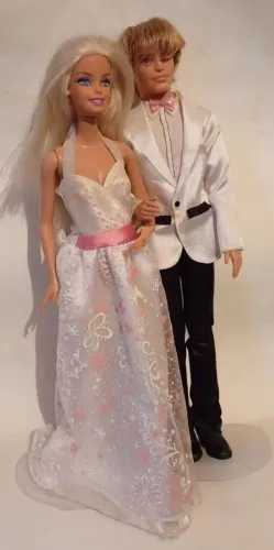 Barbie e Ken noivos ano 2012