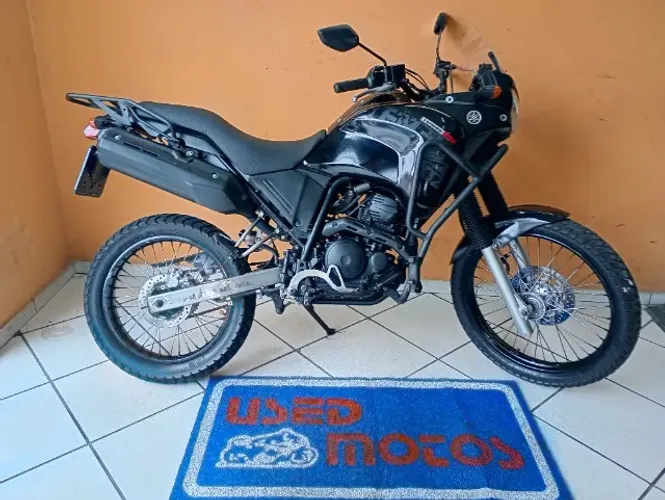 YAMAHA TENERE 250 2011 PRETA