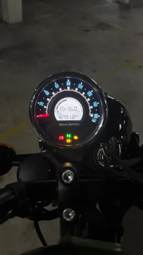 Moto muito nova