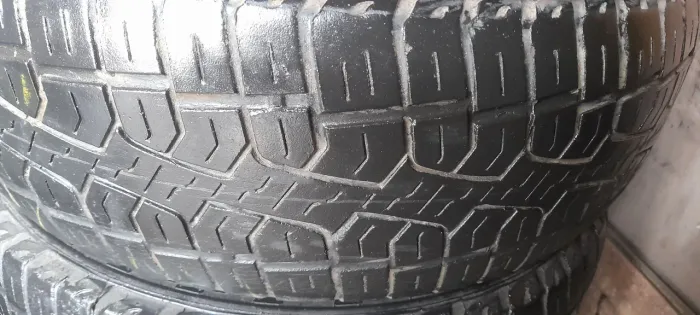 Pneu Aro 16 205/60/16 SCORPIONS PIRELLI.