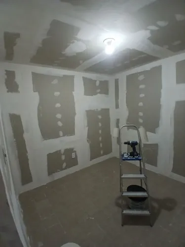 Drywall parede forros pvc azulejos porcelanato reforma em geral 