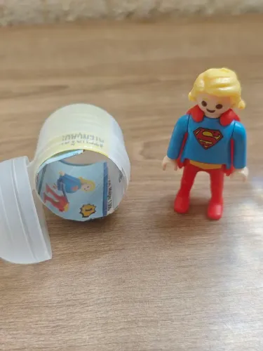 Playmobil DC Kinder ovo - Super girl