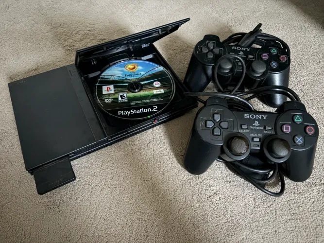 PlayStation 2 Slim Sony SCPH-70012 + 2 Controles Originais