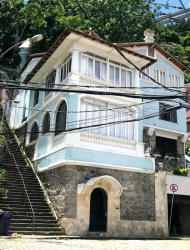 Casa 7 quartos, sendo 1 suíte