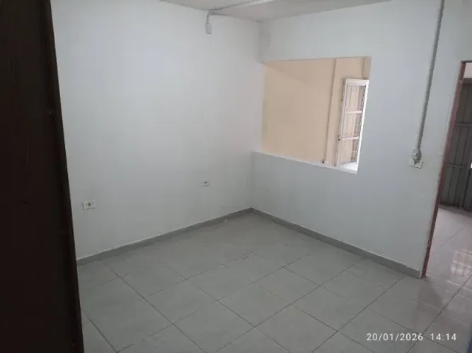 Aluga-se Kitnet - Incluso Wi-fi