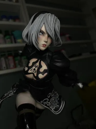 Figure colecionável 2B escala 1:6 