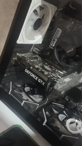 Placa de Vídeo GTX 1650 4GB