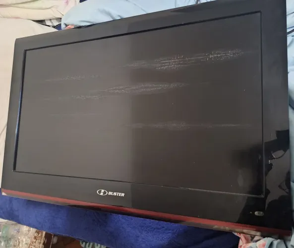 TV LCD 32 HBUSTER