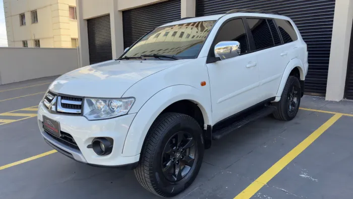 Mitsubishi Pajero Dakar 3.2 4X4 T.i. Dies. 5P Aut. 2015