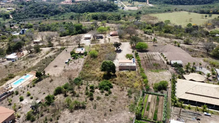 Vendo chácara na região rural de Esmeraldas -MG