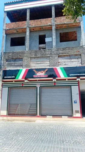 Vende imóvel com ponto comercial