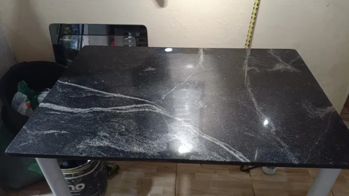 Mesa de mármore