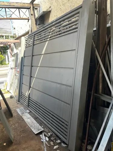 Portão basculante galvanizado já pintado galvite cinza portão de mostruário novo