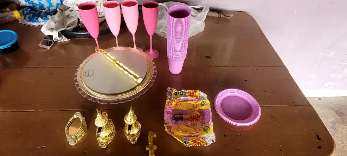Item aniversário/mêsversario menina usados/novos