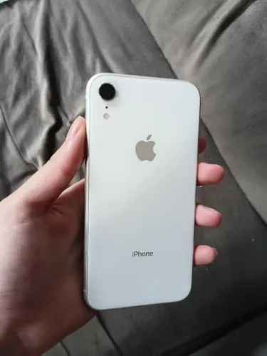 iPhone XR - 128gb