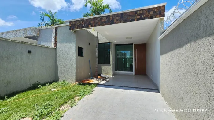 Casa com 3 quartos no Residencial Canadá