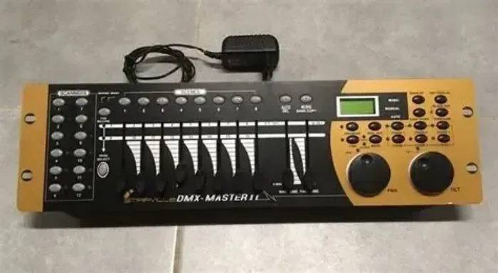 Mesa de iluminação DMX Master MK2