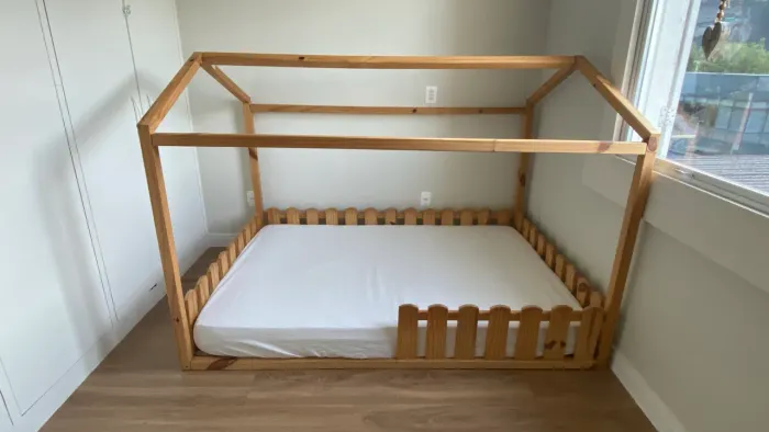 Cama Montessori Casinha / Cabana (Viúvo)
