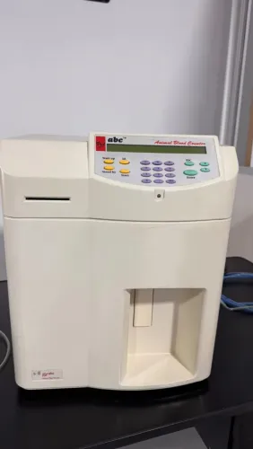 Analisador Hematológico Automático Veterinário HORIBA ABX VET
