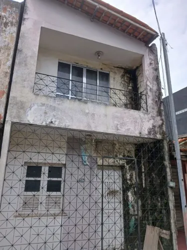 Casa 2 Pavimentos com Quintal no Curió-Utinga | 3 Quartos | Próx. à Estrada da Ceasa