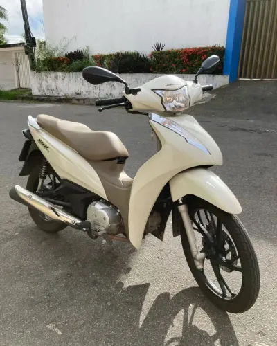 Biz 125 (entrada+parcelas)